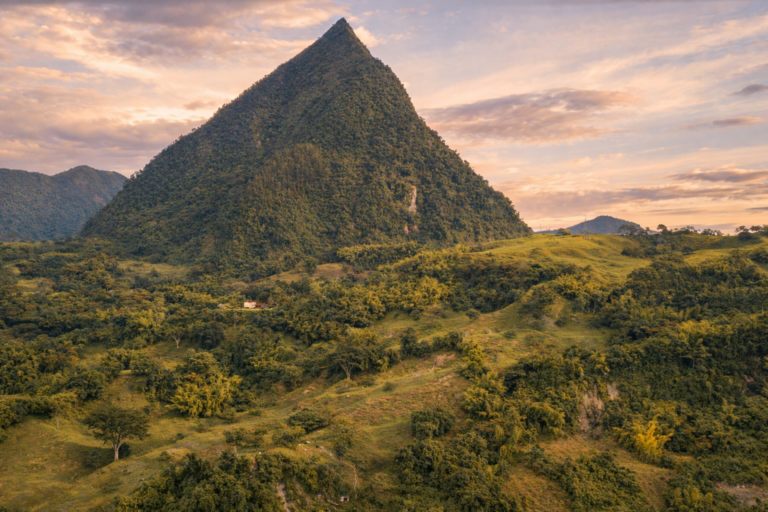 cerro-tusa-summit-view-antioquia