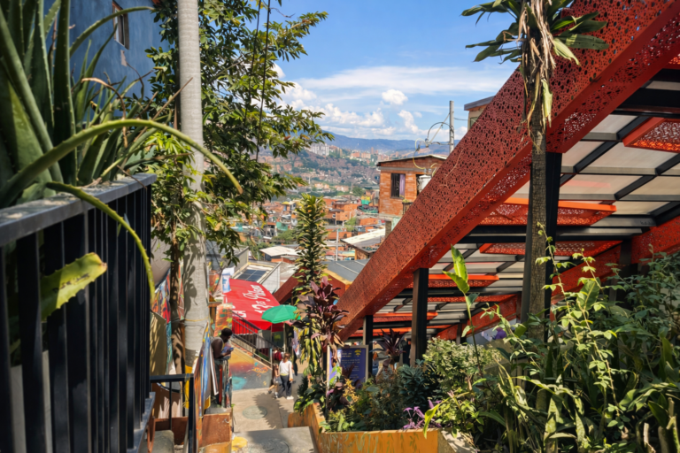 comuna-13-graffiti-artists-medellin