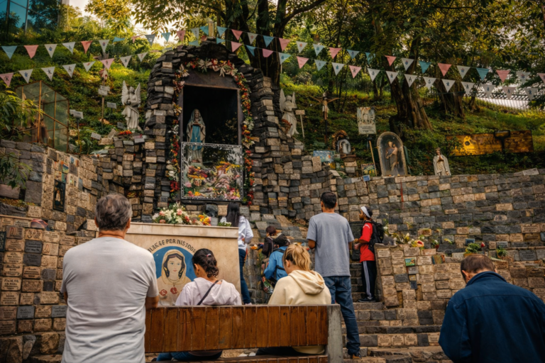 pablo-escobar-educational-tour-medellin